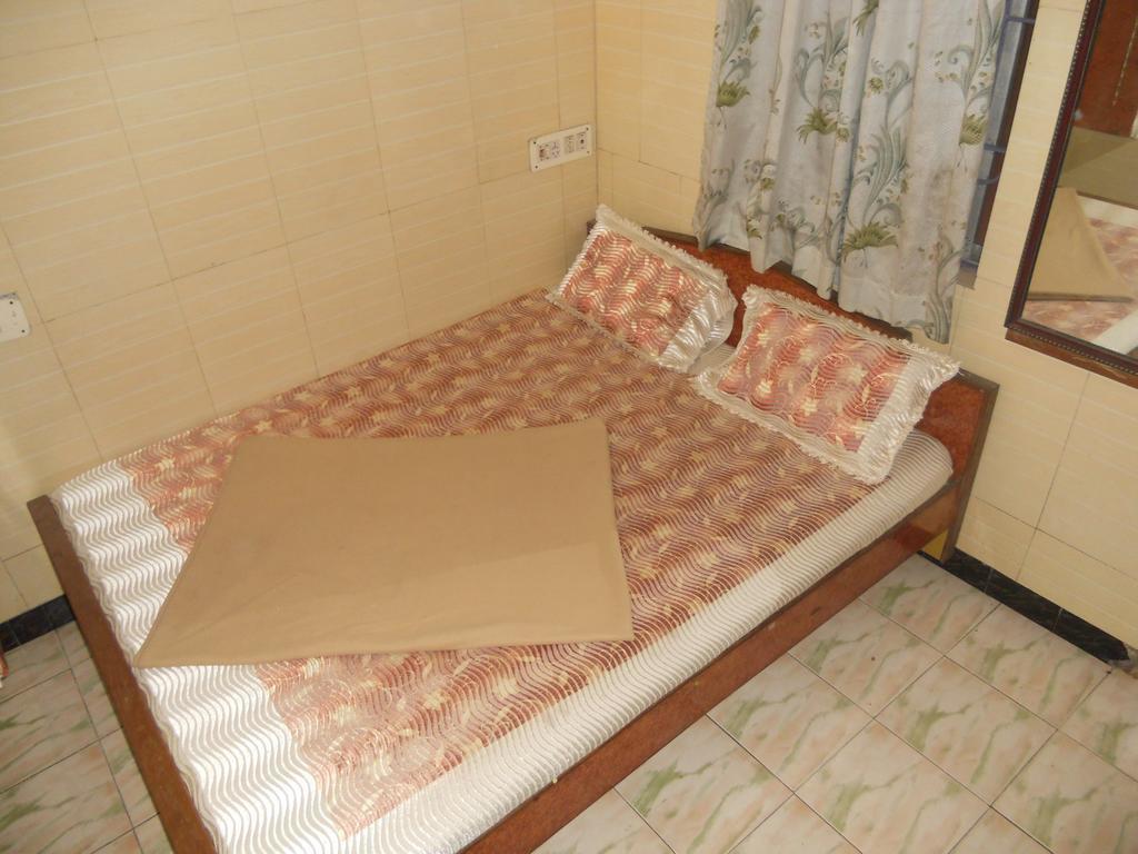 Royal Resorts Yercaud Phòng bức ảnh